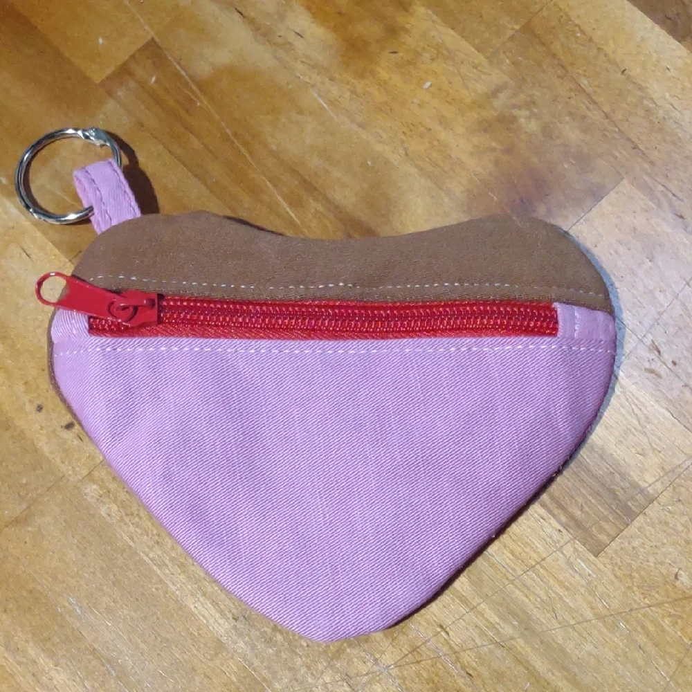 Handmade Upcycled Heart-shapes Denim purse 4 - Picture 2 of 4